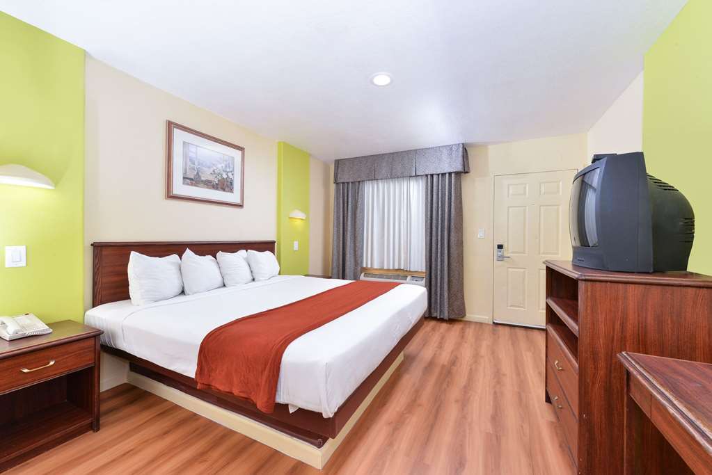 Rodeway Inn Modesto Phòng bức ảnh